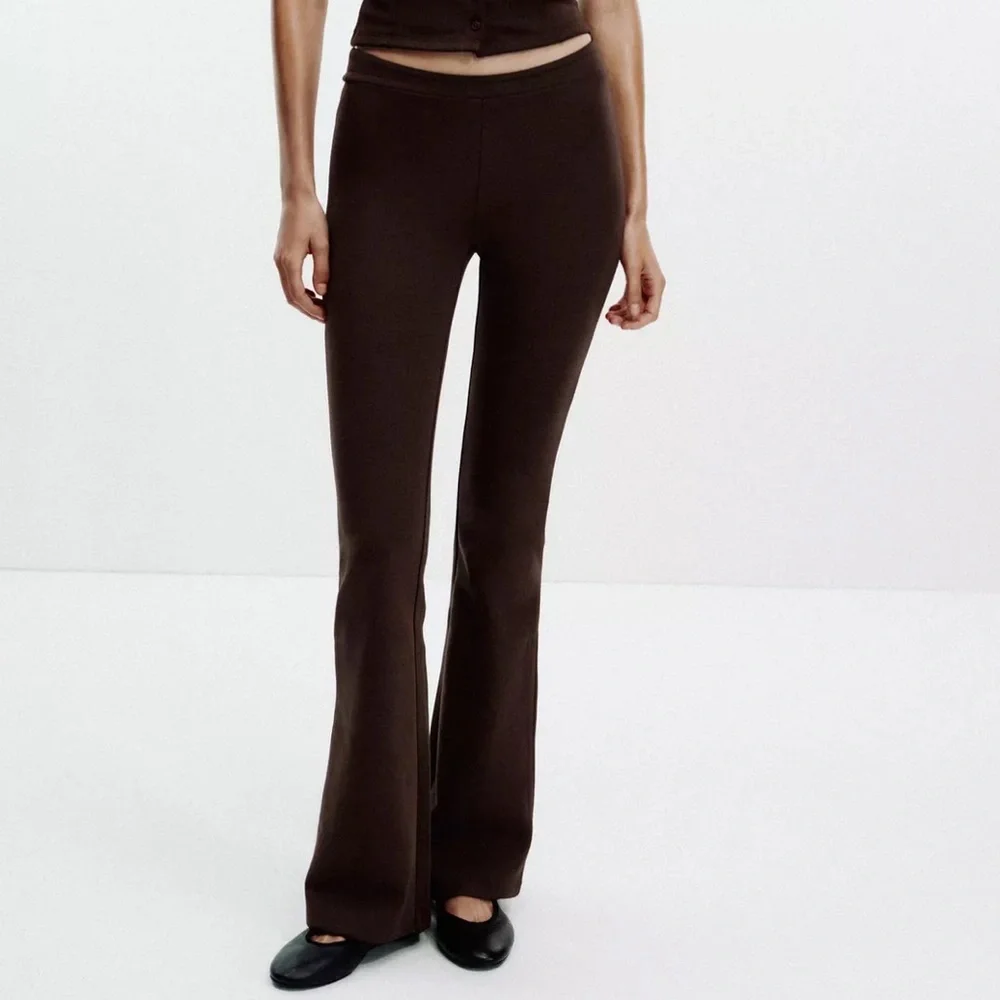 Zara NWT brown flare stretchy interlock pants